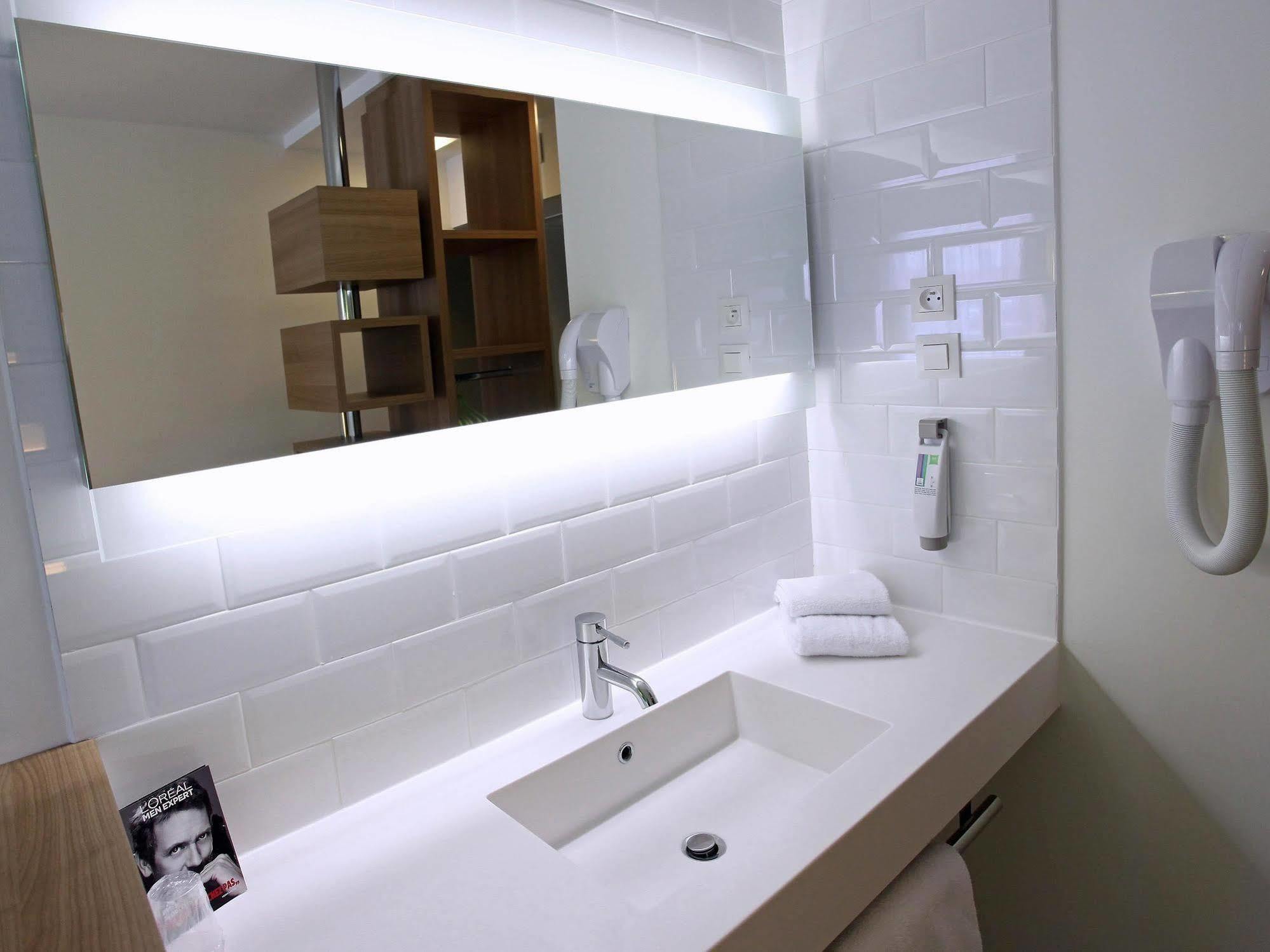 Hotel Ibis Styles Gare Centre Nîmes